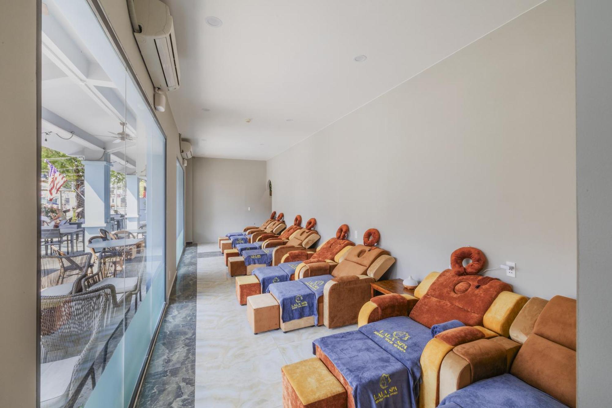 Amon Hotel Phu Quoc Exteriör bild